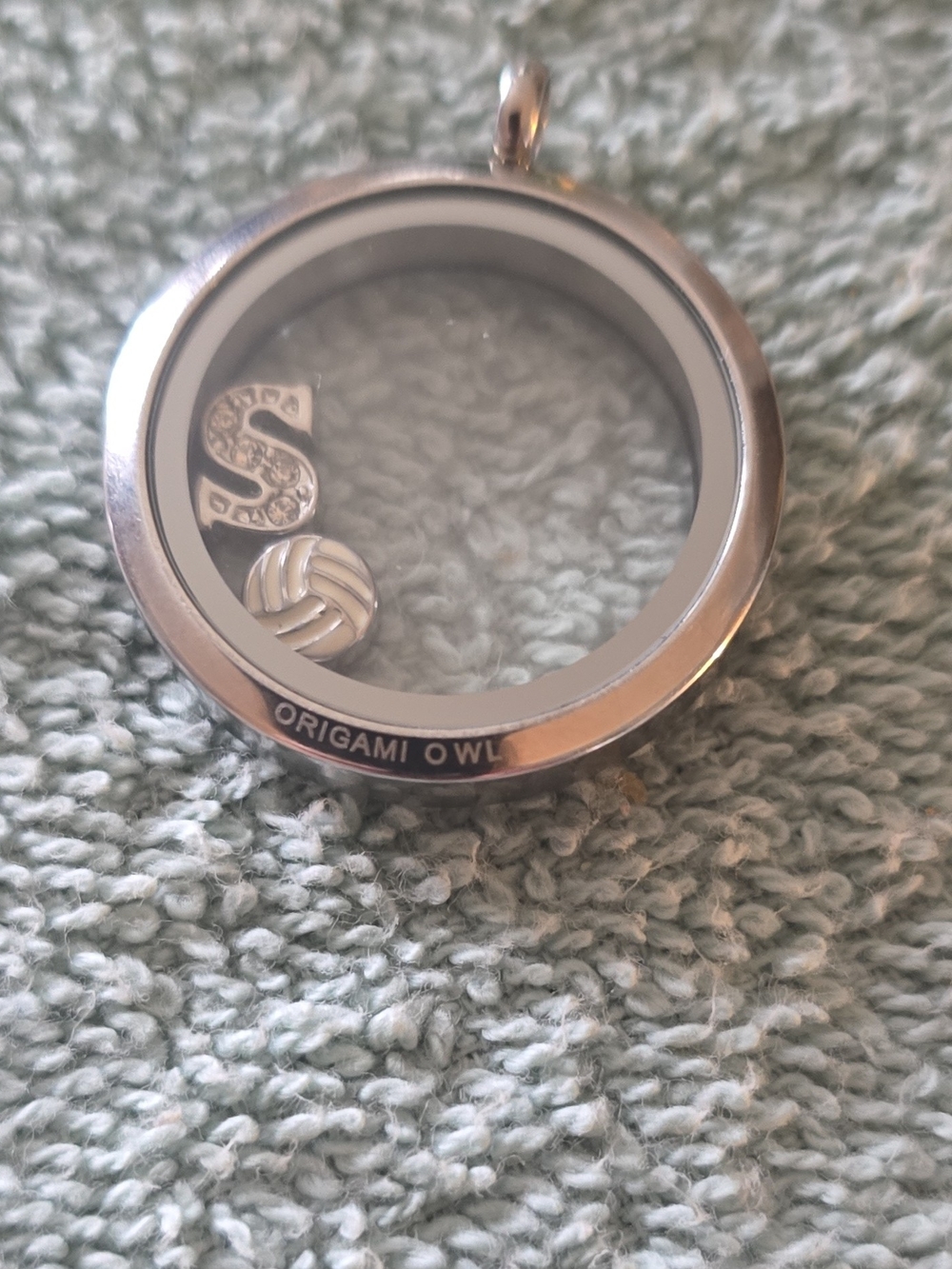 Origami Owl Silver Floating Locket Pendant with Clear Window